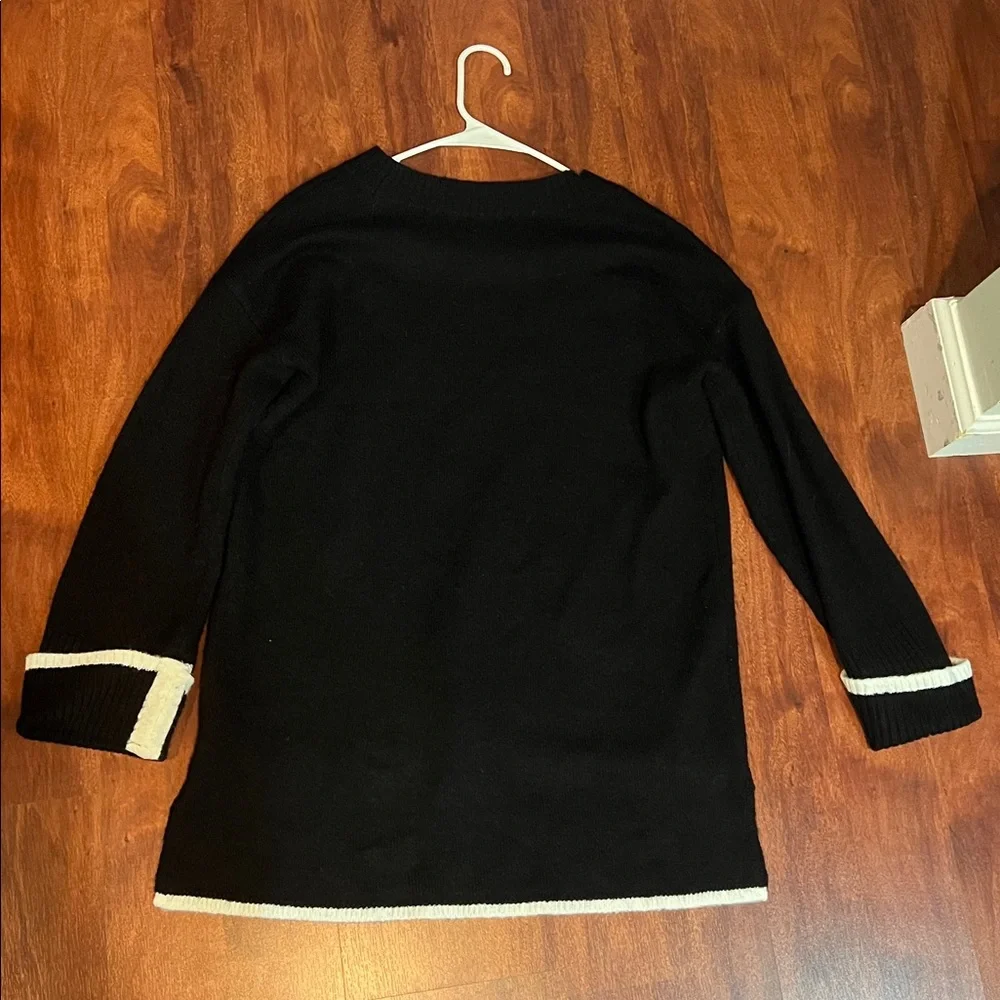 black size small crown & ivy sweater with white detail